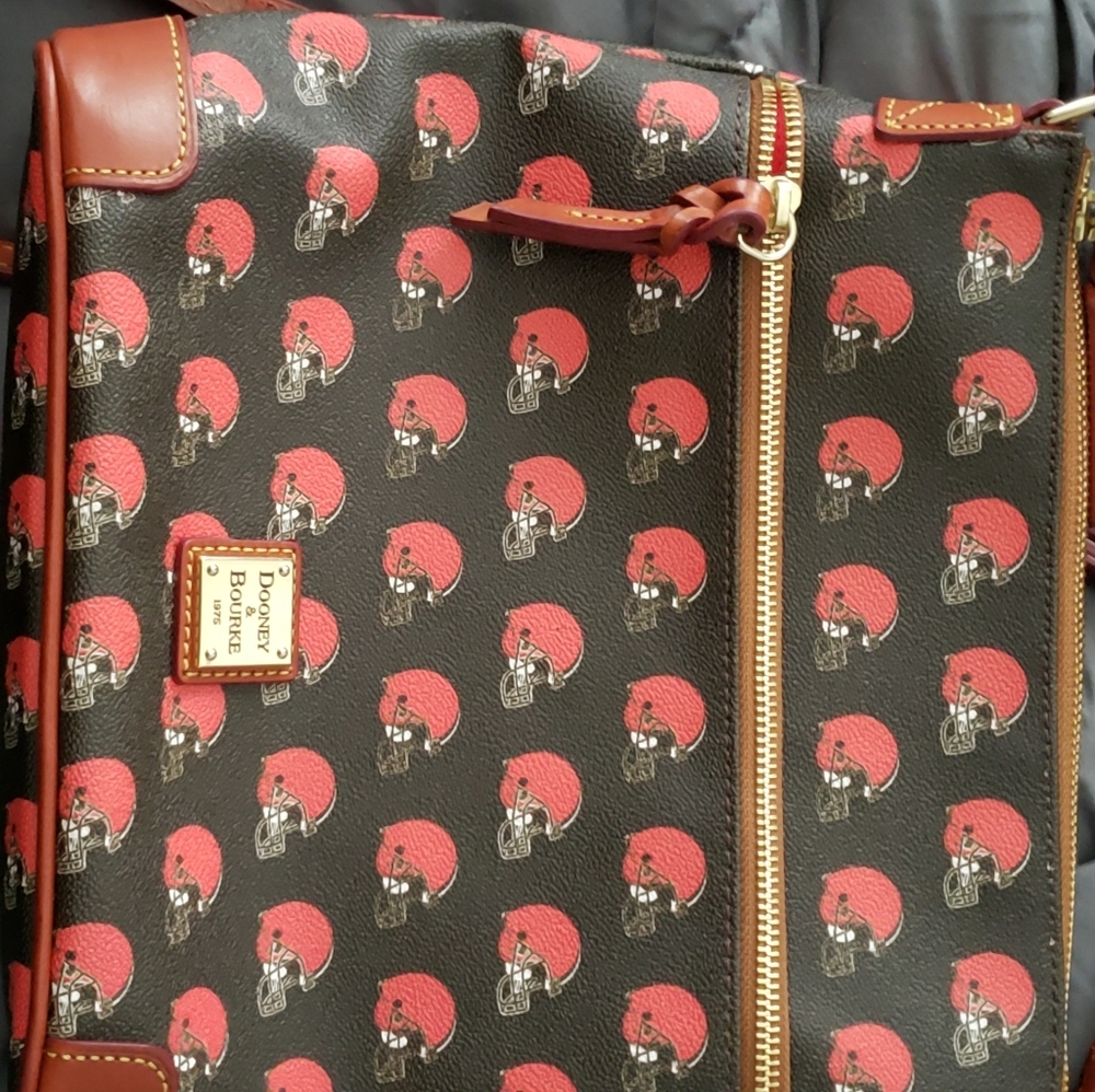 Dooney & Bourke Cleveland Browns crossbody purse